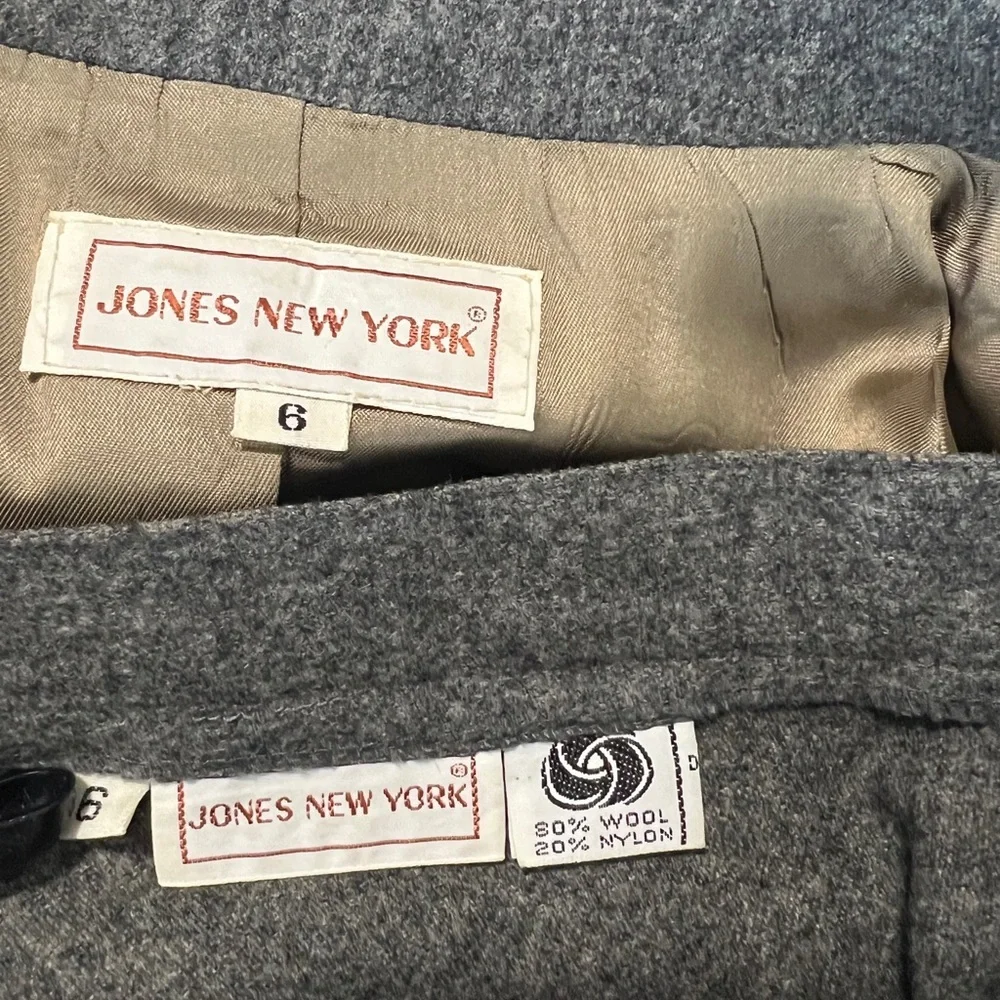 Jones New York Vintage‎ Chic Aline Skirt and Jacket Gray